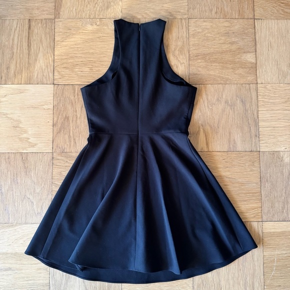 Likely Size 6 Black Halter Mini Dress Fit and Flare - Picture 3 of 8
